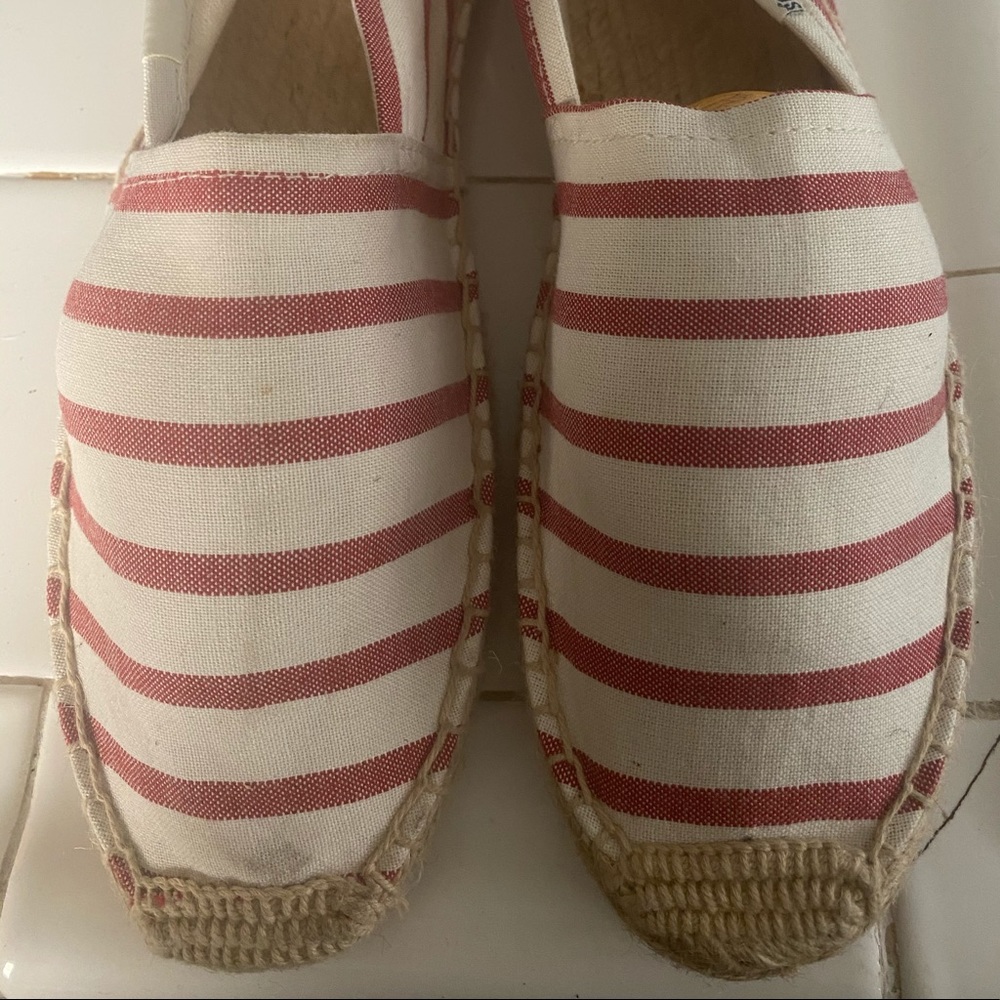 Saludos espadrille slip on